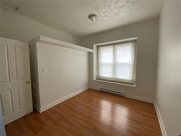 1729 Foul Bay Road, Victoria, BC, V8R 5A5 - 8
