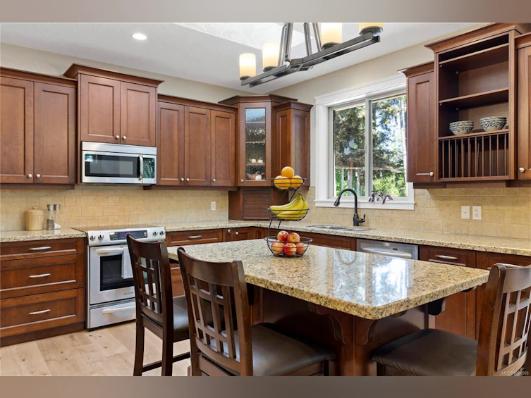 1635 Stone Lake Drive, Nanoose, BC, V9P 9L1 - 3