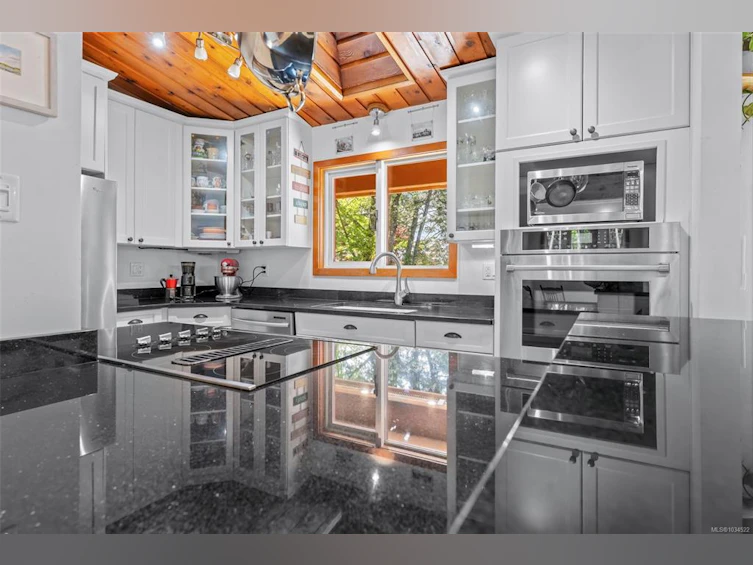 2915 Bevmaril Crescent, Gabriola Island, BC, V0R 1X7 - 10