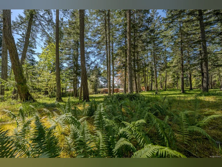 2915 Bevmaril Crescent, Gabriola Island, BC, V0R 1X7 - 8