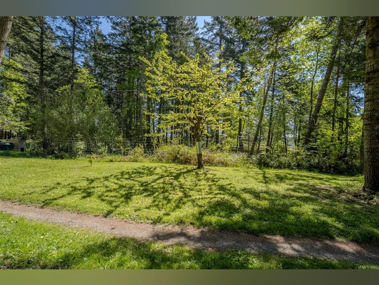 2915 Bevmaril Crescent, Gabriola Island, BC, V0R 1X7 - 39