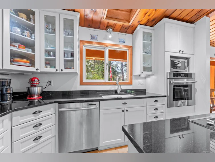 2915 Bevmaril Crescent, Gabriola Island, BC, V0R 1X7 - 9