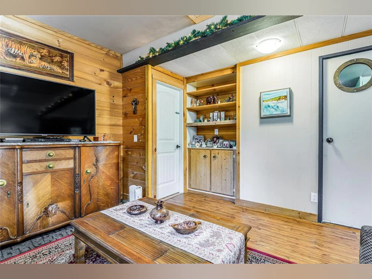 360 Cape Mudge Road, Quadra Island, BC, V0P 1H0 - 10