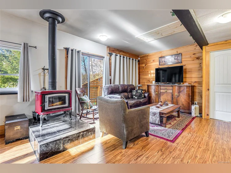 360 Cape Mudge Road, Quadra Island, BC, V0P 1H0 - 9