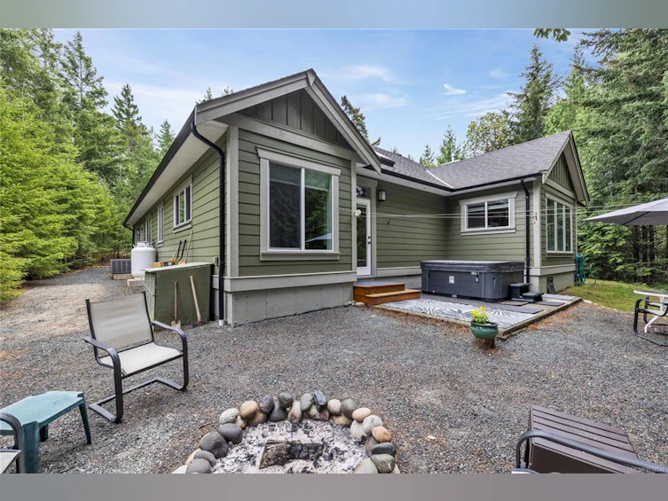 1703 Peligren Place, Qualicum Beach, BC, V9K 2S3 - 43