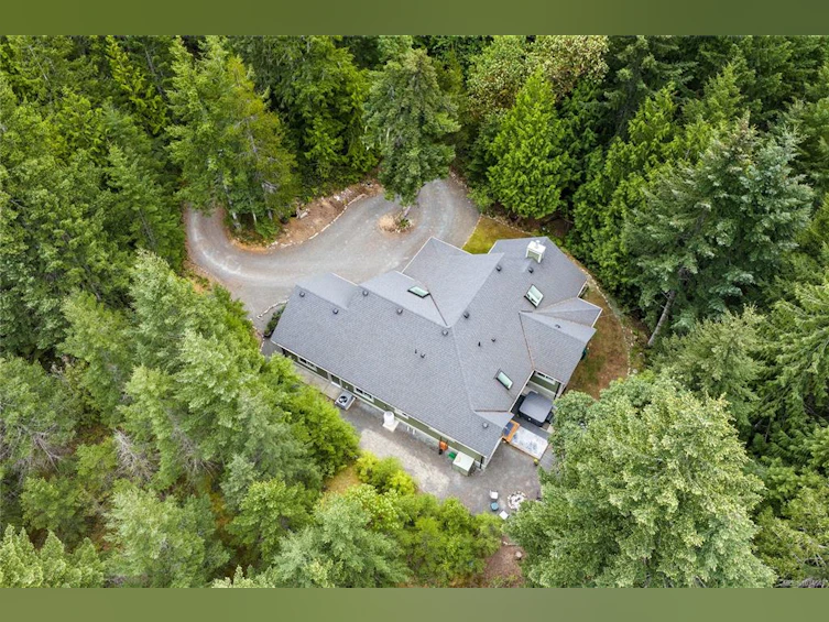 1703 Peligren Place, Qualicum Beach, BC, V9K 2S3 - 72