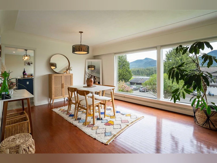 231 Otter Street, Ucluelet, BC, V0R 3A0 - 11