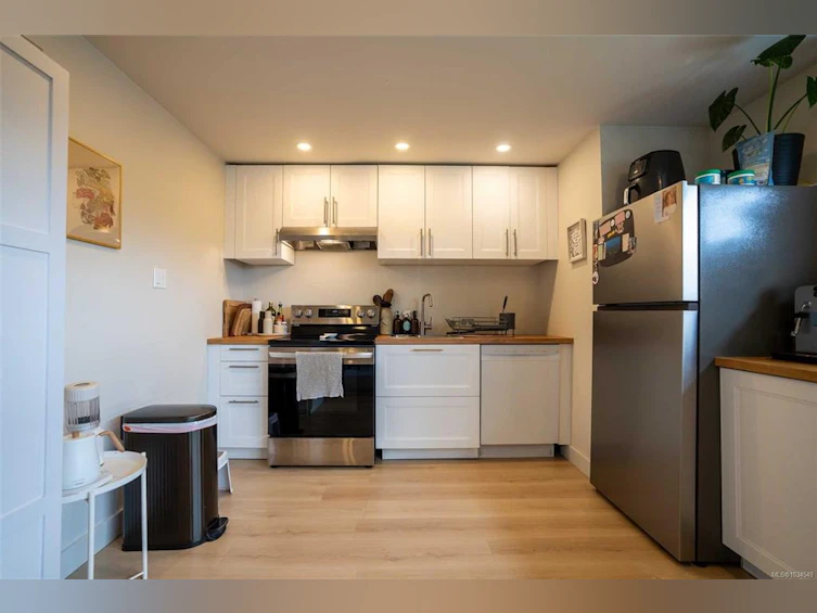 231 Otter Street, Ucluelet, BC, V0R 3A0 - 42