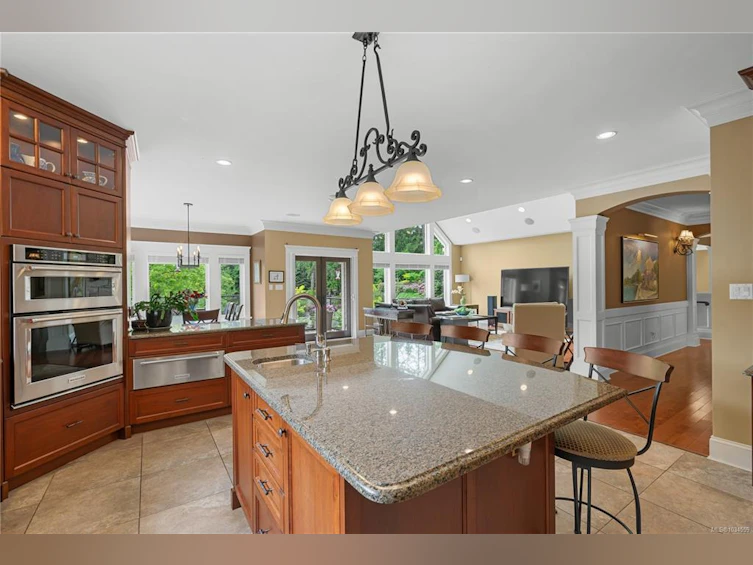 441 Glendower Road, Saanich, BC, V9E 2B9 - 22