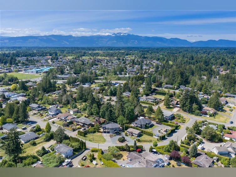 885 Glenhale Crescent, French Creek, BC, V9P 1Z7 - 85