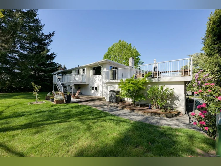 6635 Buena Vista Road, Central Saanich, BC, V8Z 5W8 - 24