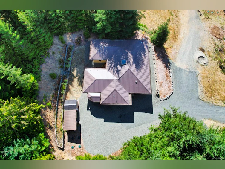 9871 Youbou Road, Youbou, BC, V0R 3E1 - 4