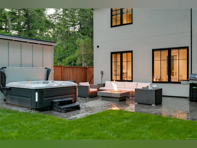 5157 Del Monte Avenue, Saanich, BC, V8Y 1X3 - 73