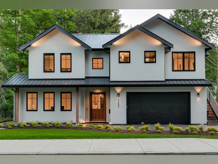 5157 Del Monte Avenue, Saanich, BC, V8Y 1X3