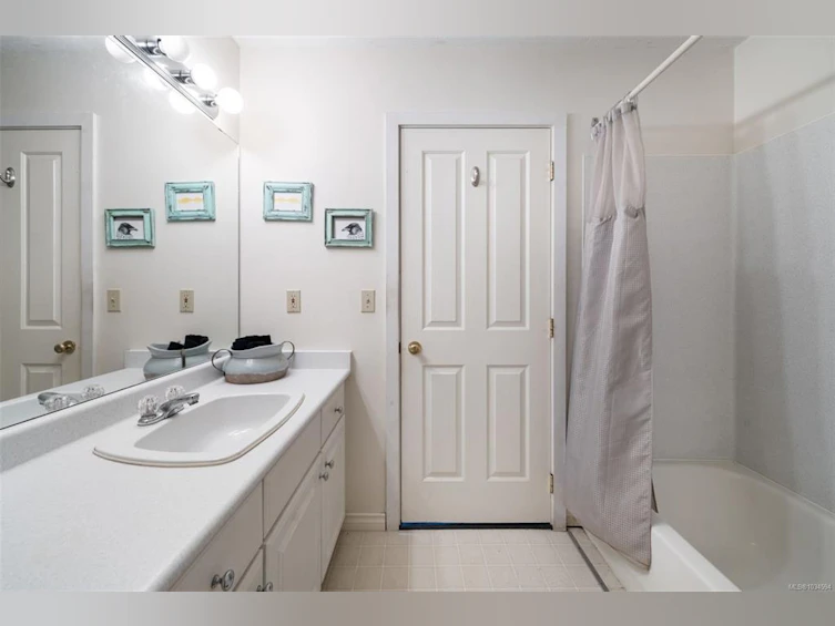 8256 Sa Seen Os Crescent, Youbou, BC, V0R 3E1 - 46