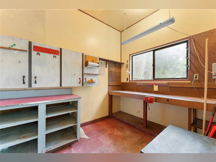 2420 Spring Beach Drive, Gabriola Island, BC, V0R 1X7 - 20
