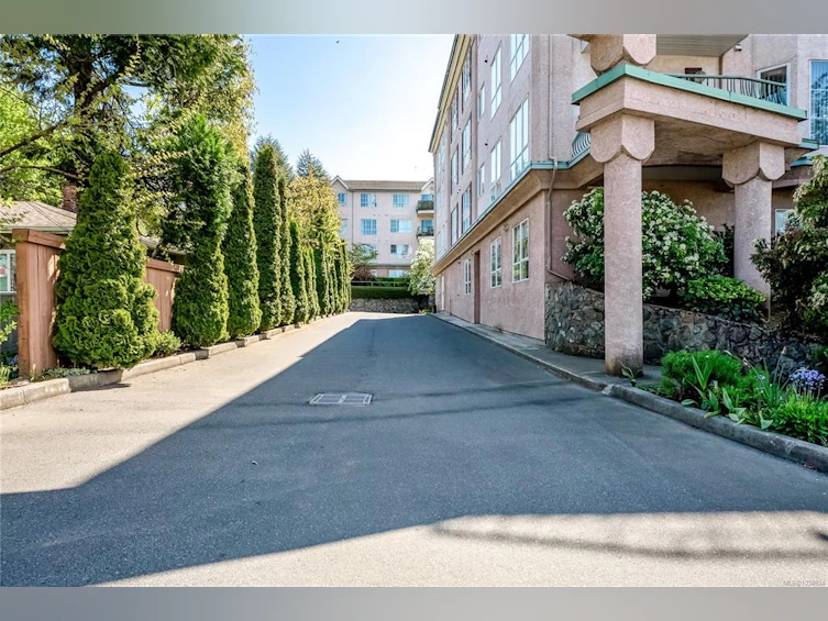 413-3133 Tillicum Road, Saanich, BC, V9A 2B4 - 29