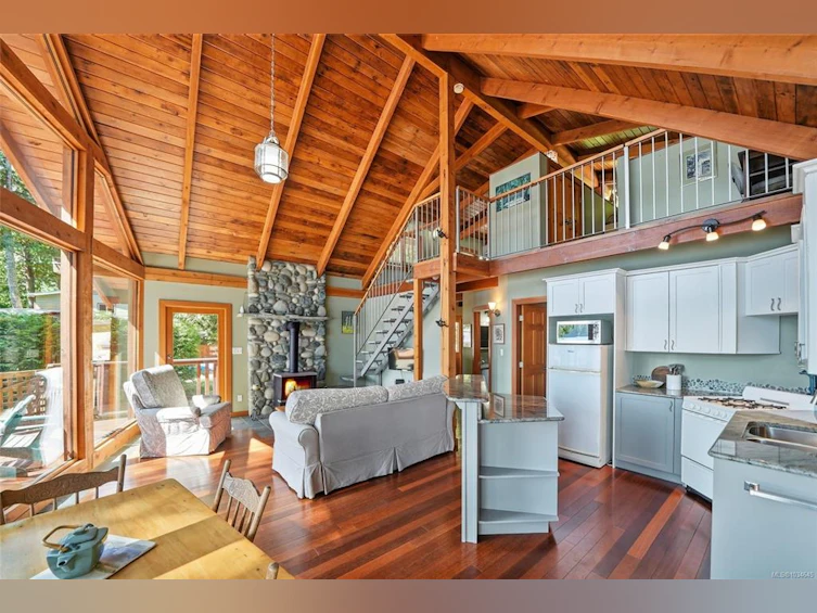 3864 Horne Lake Caves Road, Qualicum Beach, BC, V9K 2L7 - 4