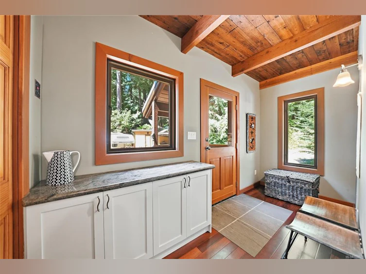 3864 Horne Lake Caves Road, Qualicum Beach, BC, V9K 2L7 - 14