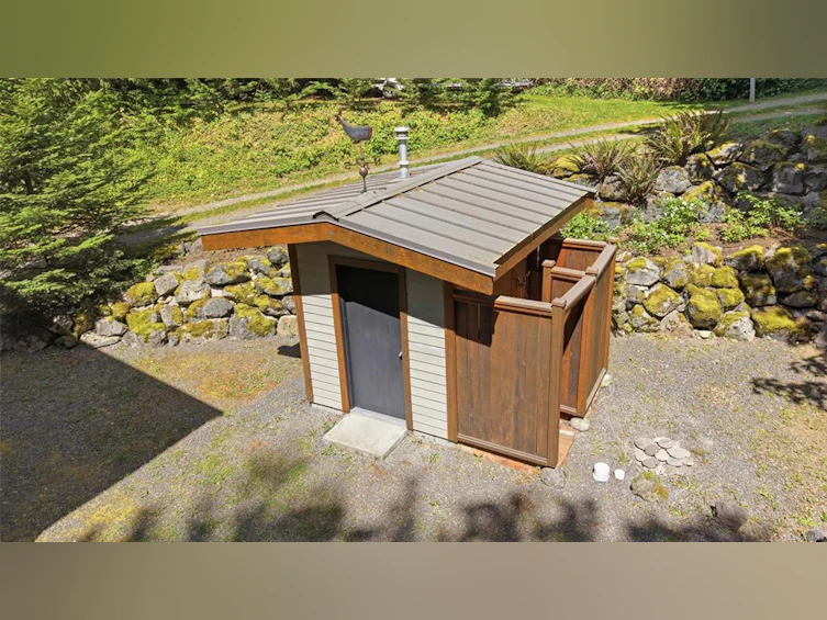 3864 Horne Lake Caves Road, Qualicum Beach, BC, V9K 2L7 - 34