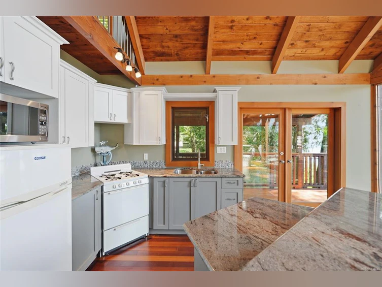 3864 Horne Lake Caves Road, Qualicum Beach, BC, V9K 2L7 - 22