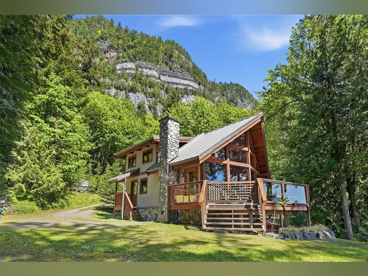 3864 Horne Lake Caves Road, Qualicum Beach, BC, V9K 2L7 - 12