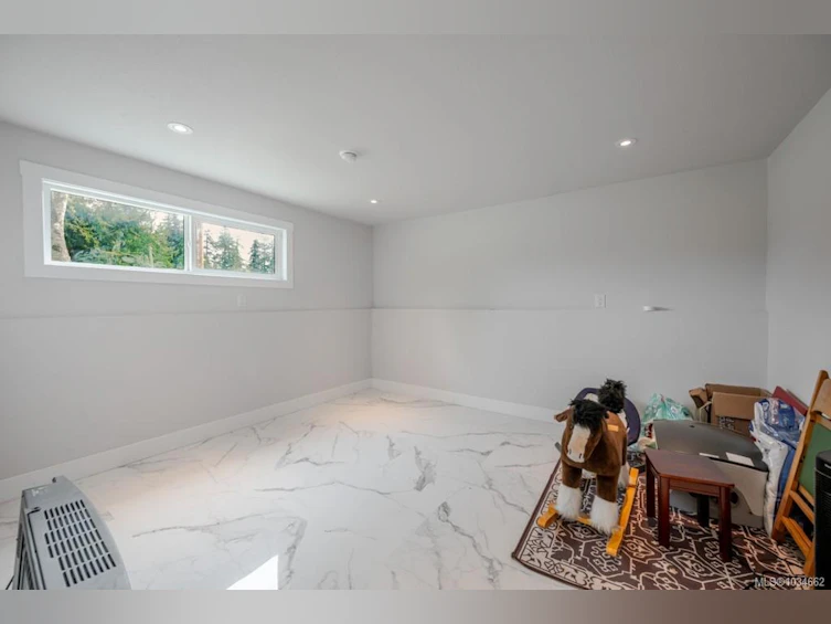 981 Pratt Road, Hilliers, BC, V9K 1W5 - 23