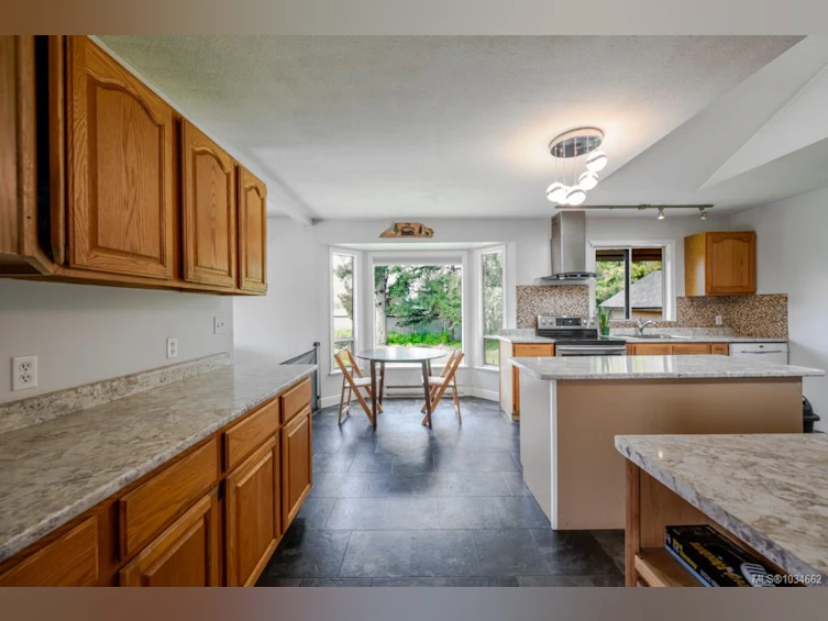981 Pratt Road, Hilliers, BC, V9K 1W5 - 10