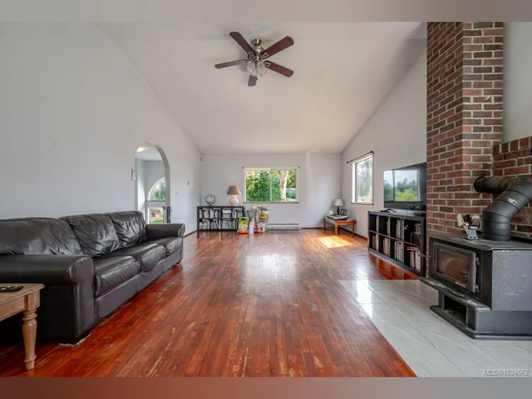981 Pratt Road, Hilliers, BC, V9K 1W5 - 7