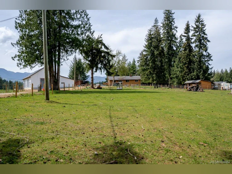981 Pratt Road, Hilliers, BC, V9K 1W5 - 77