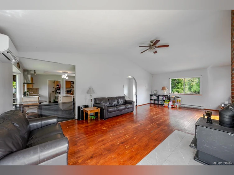 981 Pratt Road, Hilliers, BC, V9K 1W5 - 8