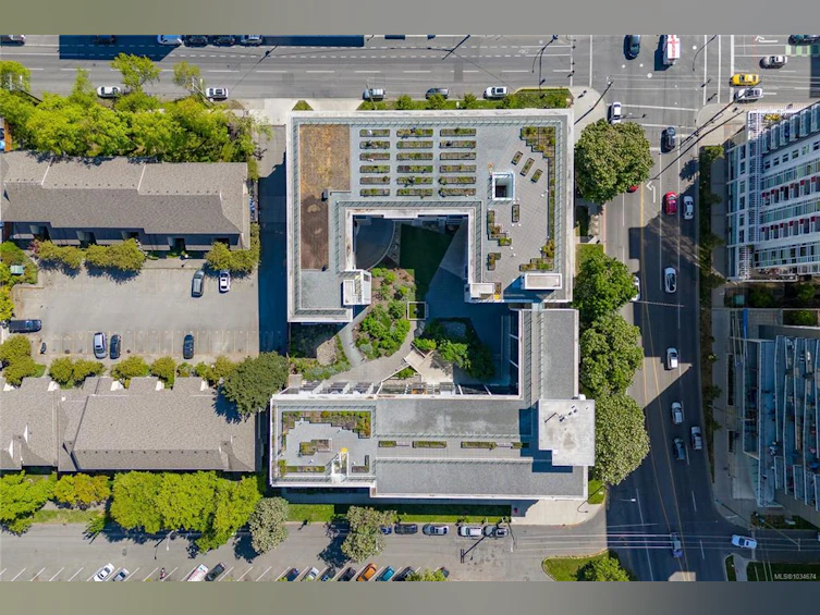 N408-1105 Pandora Avenue, Victoria, BC, V8V 3P9 - 31