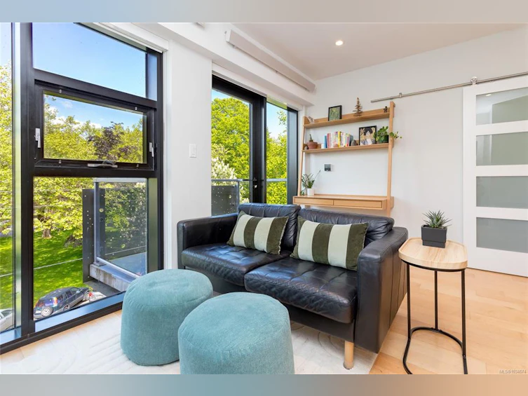 N408-1105 Pandora Avenue, Victoria, BC, V8V 3P9 - 7