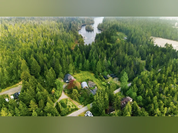 1420 Smithdale Road, Ucluelet, BC, V0R 3A0 - 40