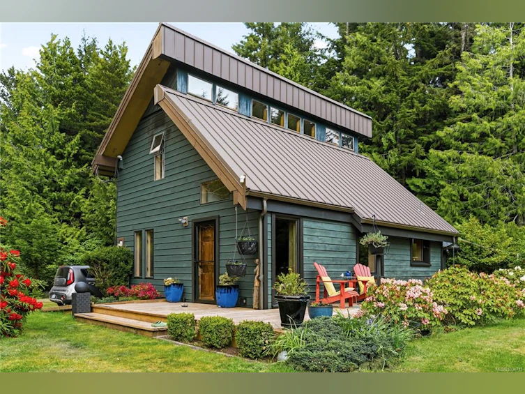 1420 Smithdale Road, Ucluelet, BC, V0R 3A0