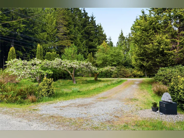1420 Smithdale Road, Ucluelet, BC, V0R 3A0 - 32