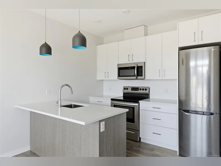 303-1515 Redfern Street, Victoria, BC, V8R 4X3 - 5