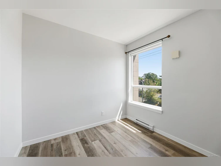 303-1515 Redfern Street, Victoria, BC, V8R 4X3 - 10