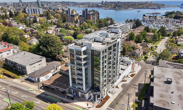 608-899 Esquimalt Road
