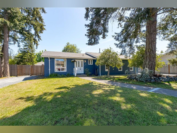 610 Chinook Avenue, Parksville, BC, V9P 1A5 - 3