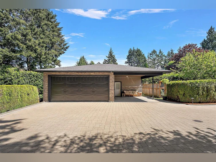 4561 Bissenden Place, Saanich, BC, V8N 3K5 - 56
