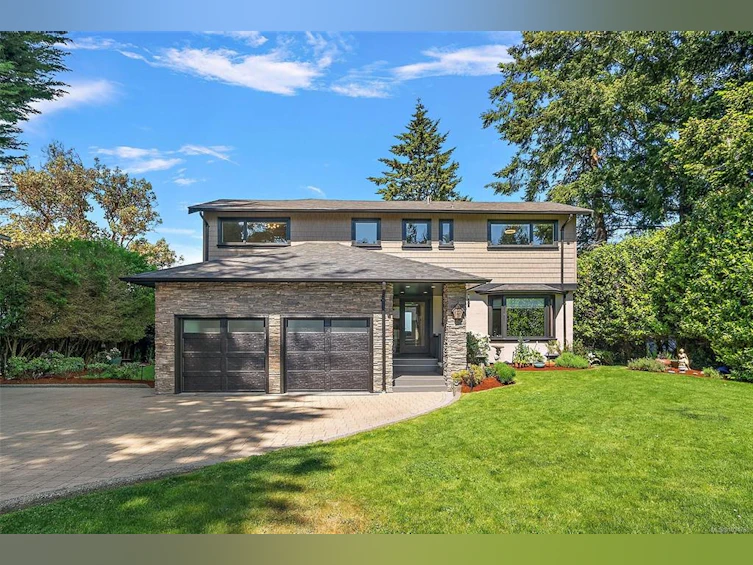 4561 Bissenden Place, Saanich, BC, V8N 3K5 - 6