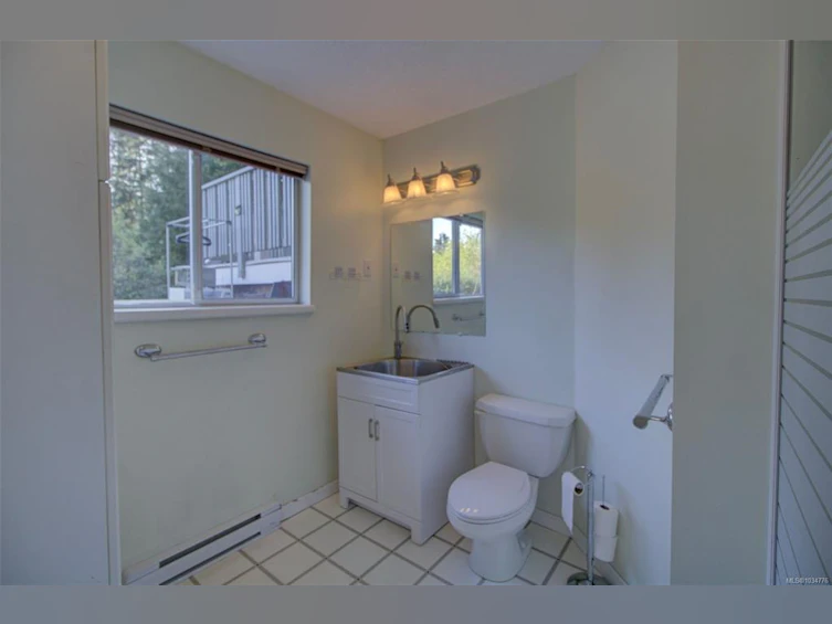 414 Donner Drive, Gold River, BC, V0P 1G0 - 25