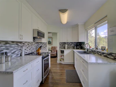414 Donner Drive - 3