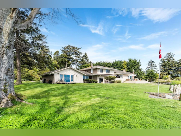 3035 Mcanally Road, Saanich, BC, V8N 1T3 - 46