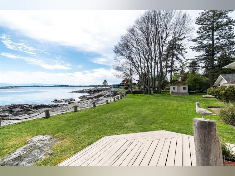 3035 Mcanally Road, Saanich, BC, V8N 1T3 - 43