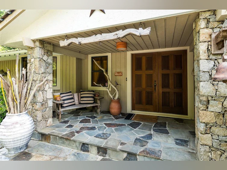 3035 Mcanally Road, Saanich, BC, V8N 1T3 - 25