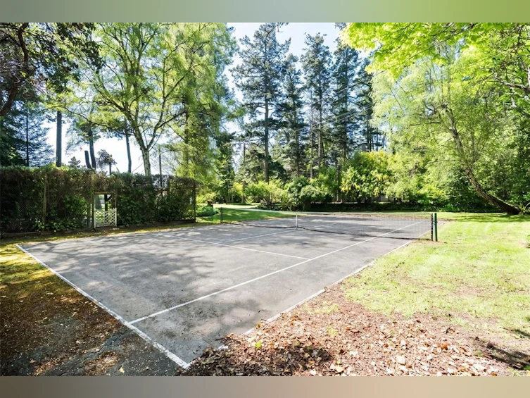 3035 Mcanally Road, Saanich, BC, V8N 1T3 - 84