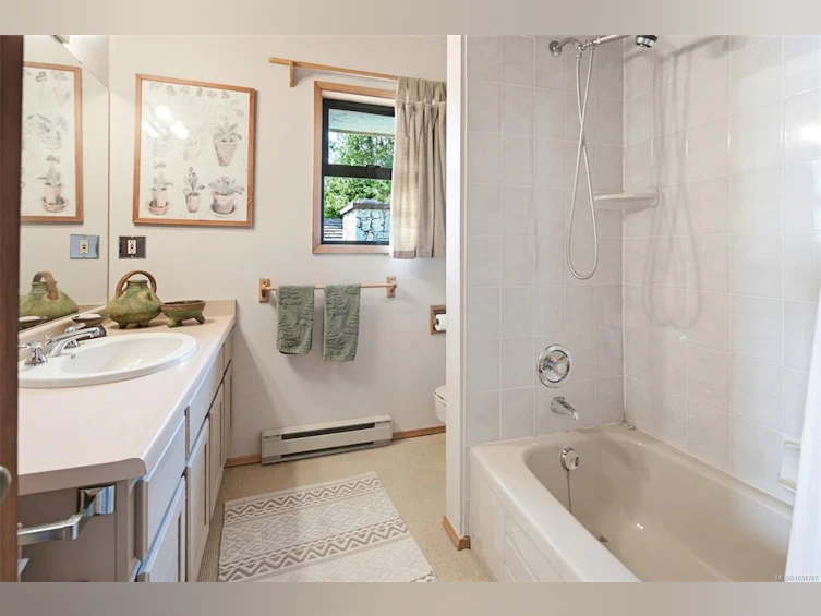 3035 Mcanally Road, Saanich, BC, V8N 1T3 - 68