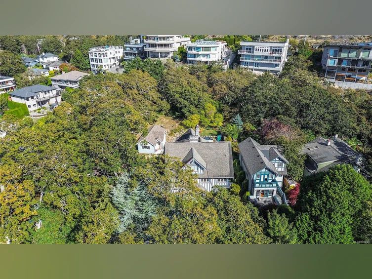 F-349 Foul Bay Road, Victoria, BC, V8S 4G6 - 22
